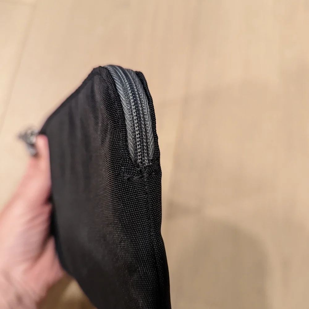 Baggallini Black Wristlet